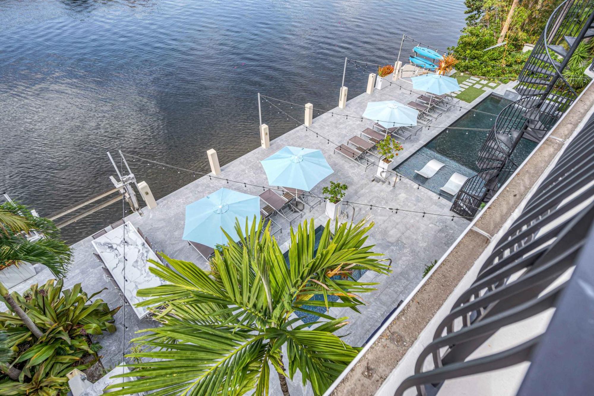 The Modern Castle Canal View Access Rooftop Living Greenhouse Vlllas Fort Lauderdale Ngoại thất bức ảnh