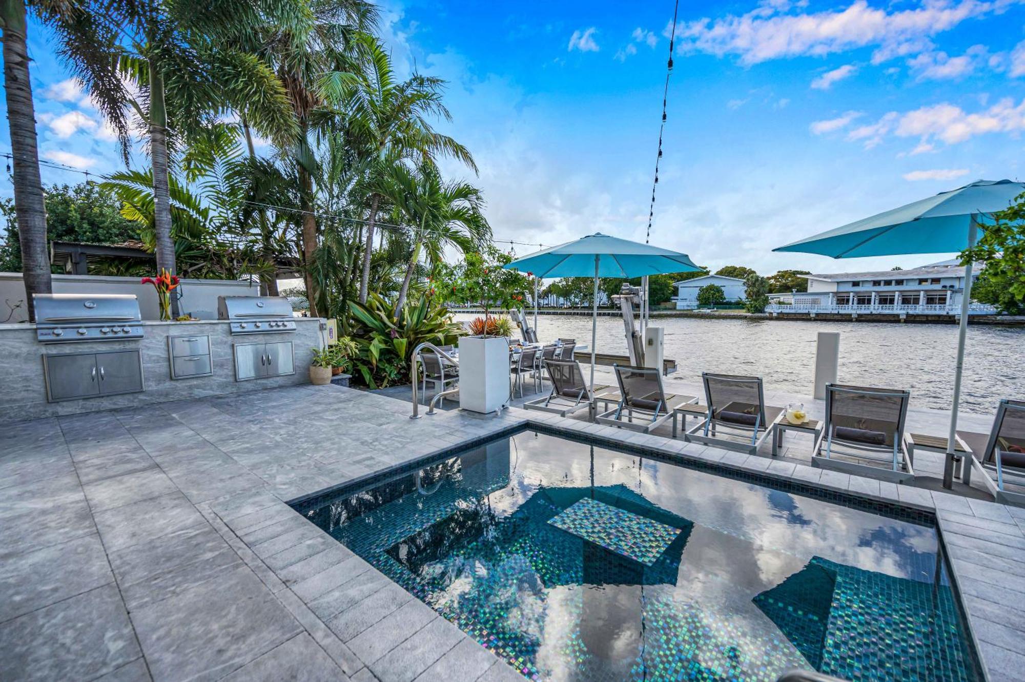 The Modern Castle Canal View Access Rooftop Living Greenhouse Vlllas Fort Lauderdale Ngoại thất bức ảnh